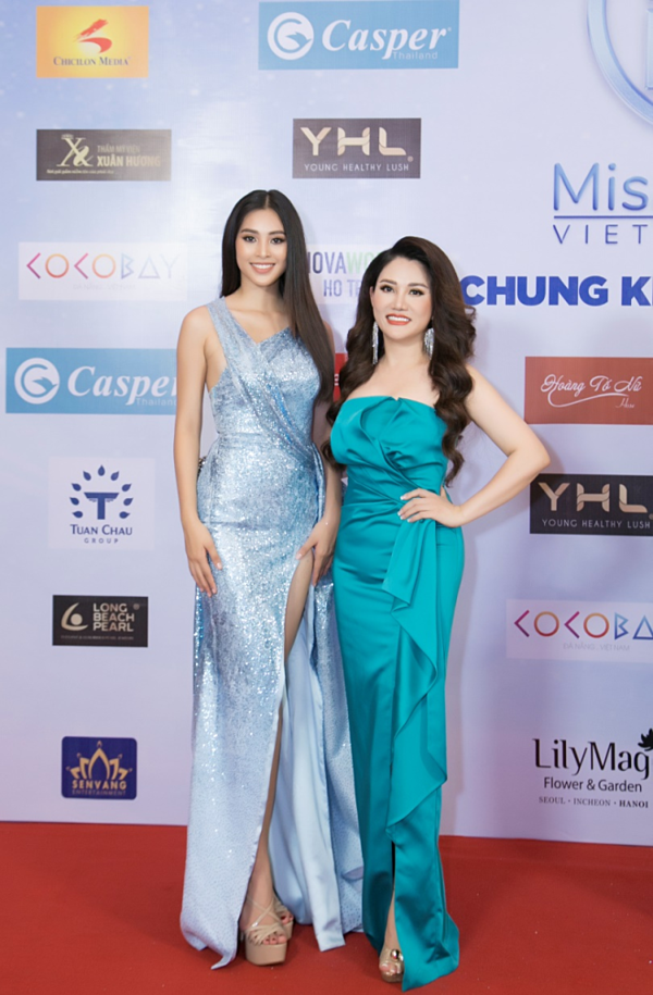 chủ tịch Xuân Hương và thí sinh tham gia Miss World Vietnam 2019