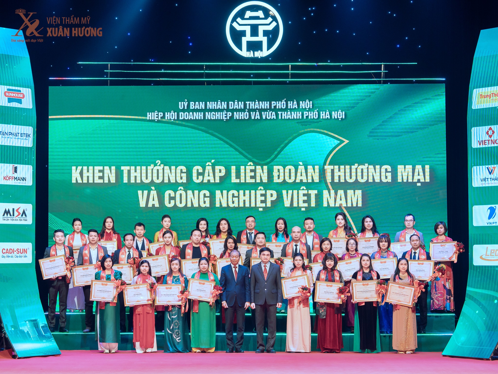 khen thưởng của hiệp hội doanh nghiệp vừa và nhỏ Hà Nội