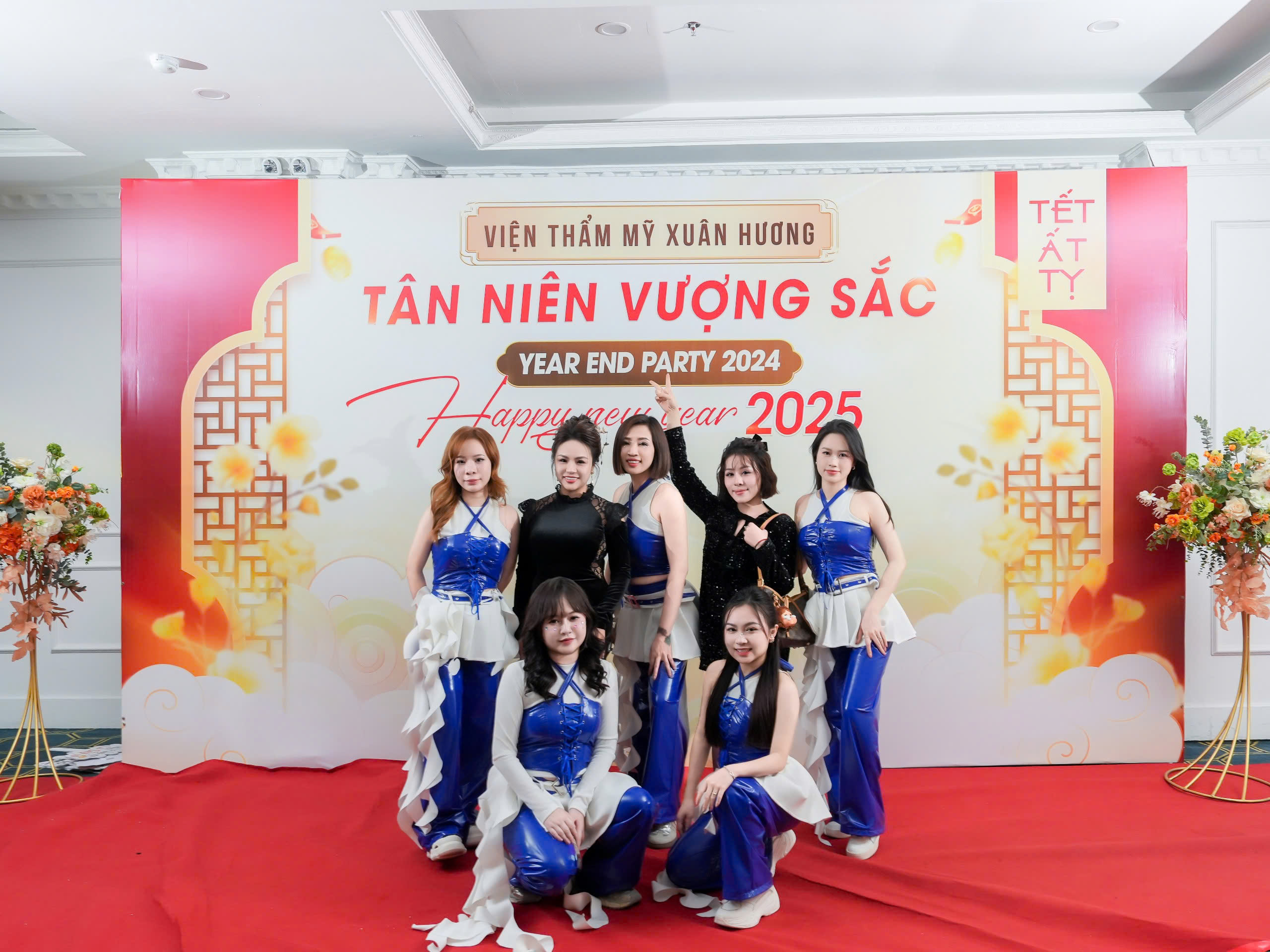 tiệc tất niên viện thẩm mỹ xuân hương