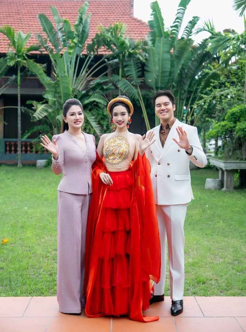 Họp Báo Hoa Hậu Sinh Viên Việt Nam