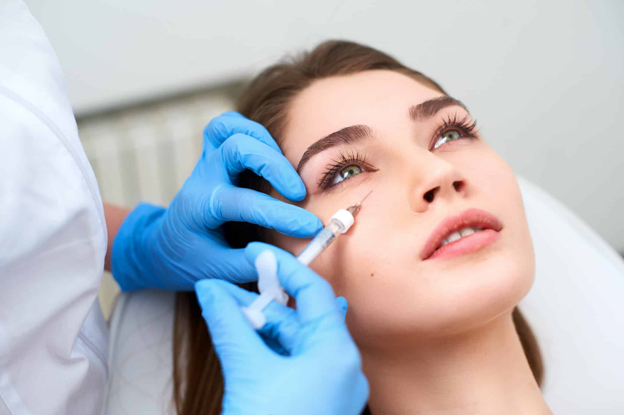 tiêm khử thâm mắt là phương pháp làm đẹp an toàn và hiệu quả