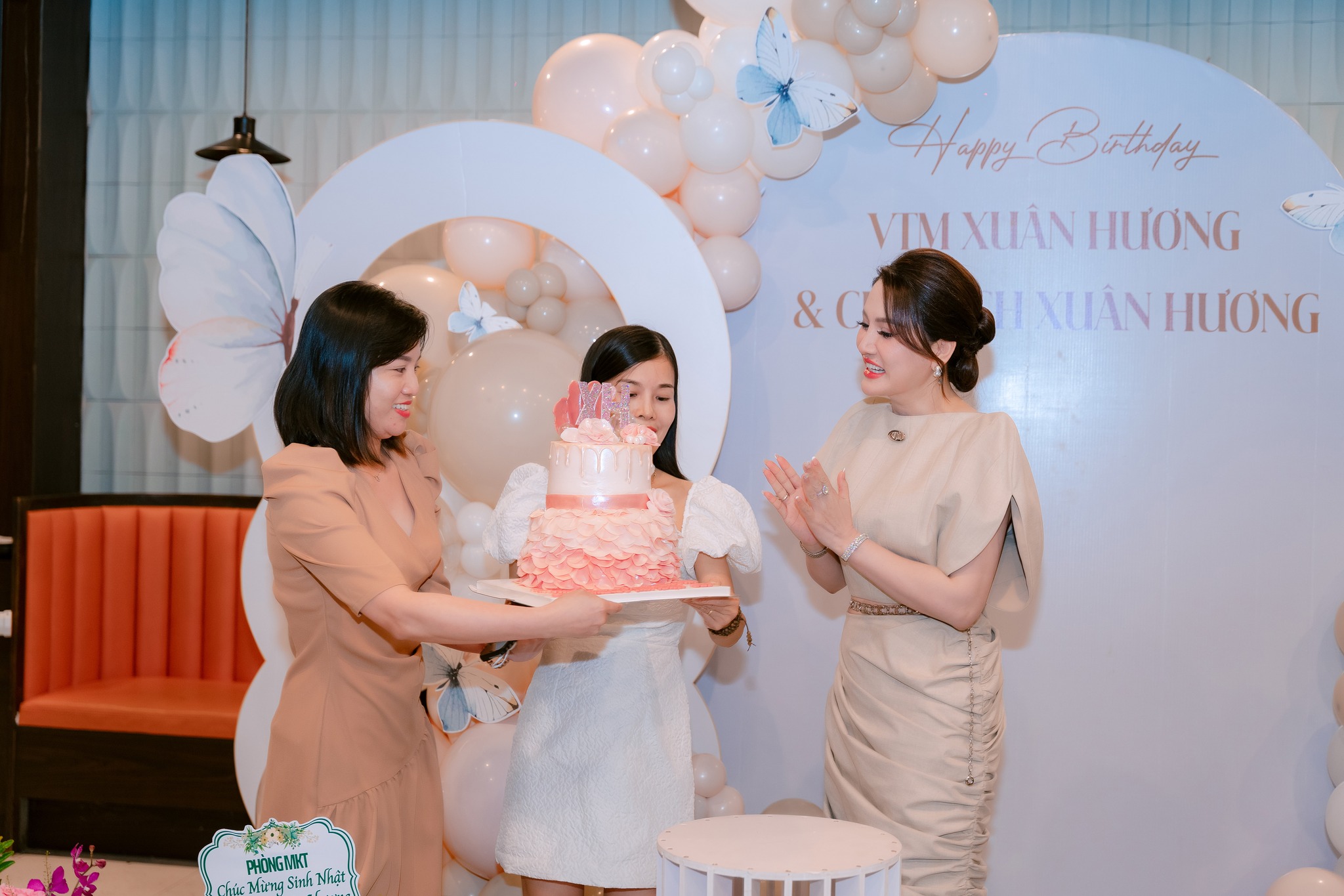 sinh nhật công ty và chủ tịch Xuân Hương tháng 09
