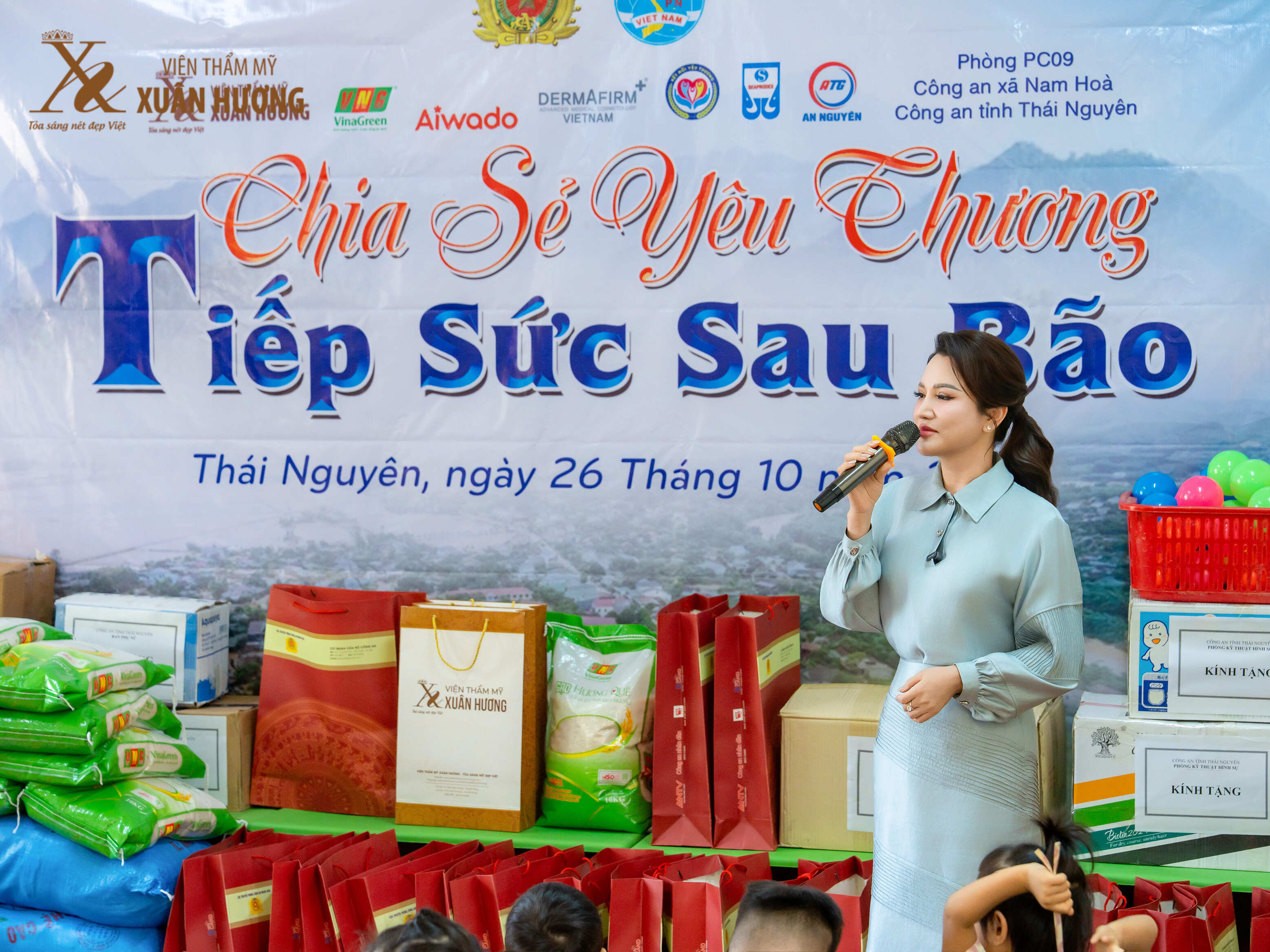 chuyến từ thiện tại Thái Nguyên khắc phục bão lũ chuyến từ thiện tại Thái Nguyên khắc phục bão lũ