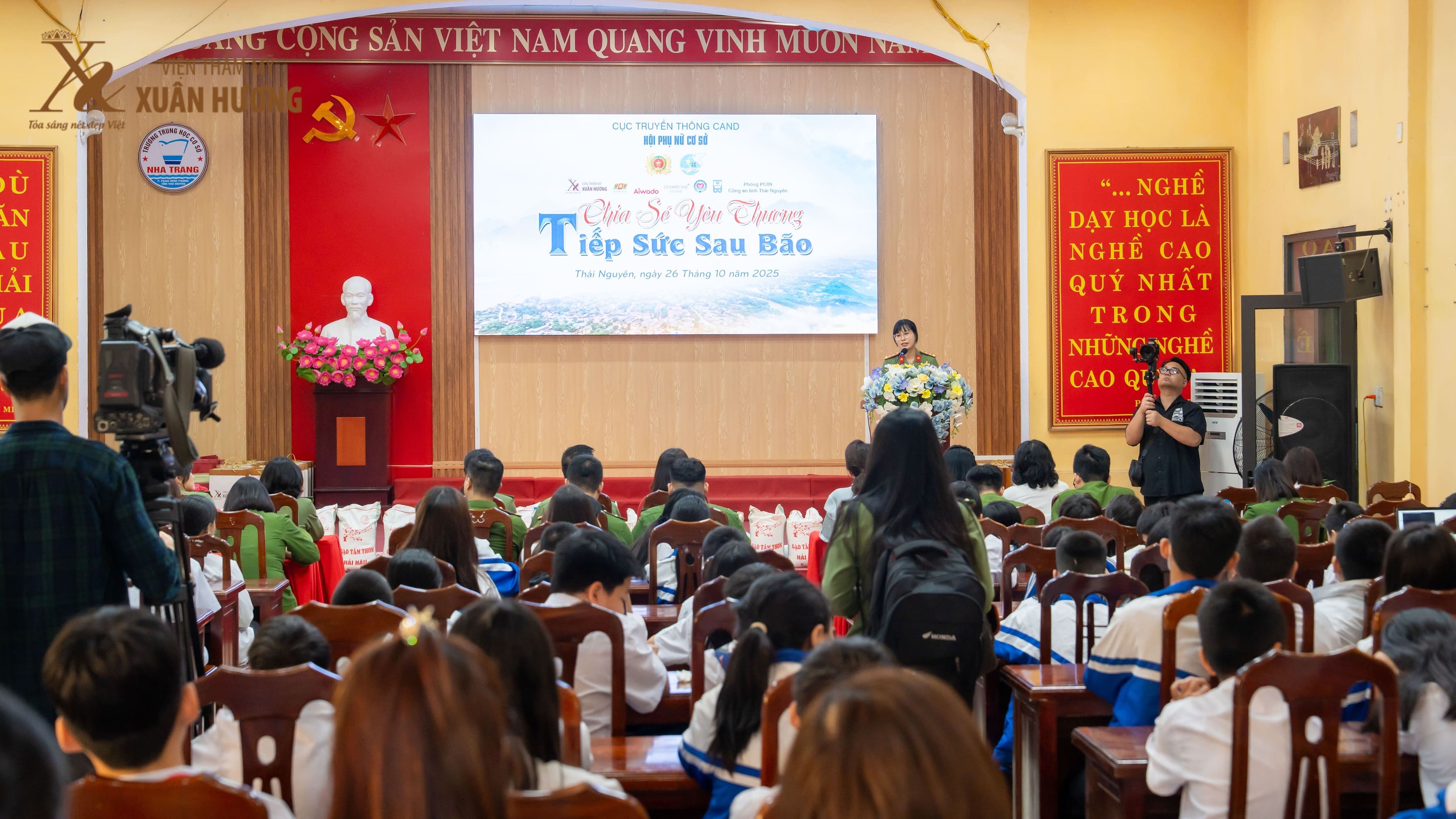chuyến từ thiện tại Thái Nguyên khắc phục bão lũ chuyến từ thiện tại Thái Nguyên khắc phục bão lũ