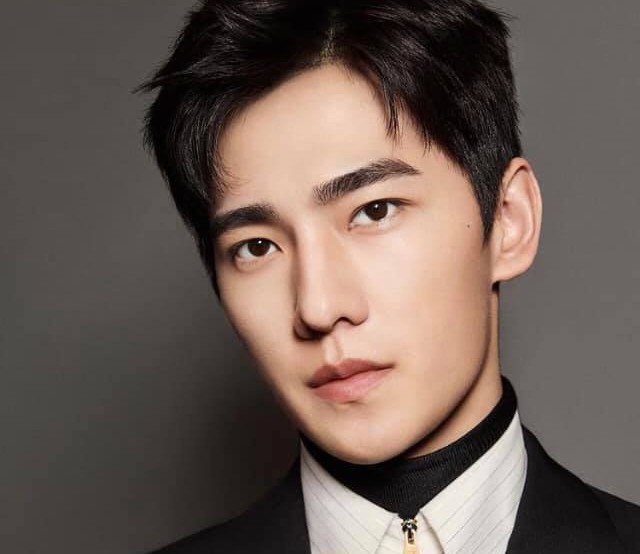 tướng lông mày ngài ở nam giới