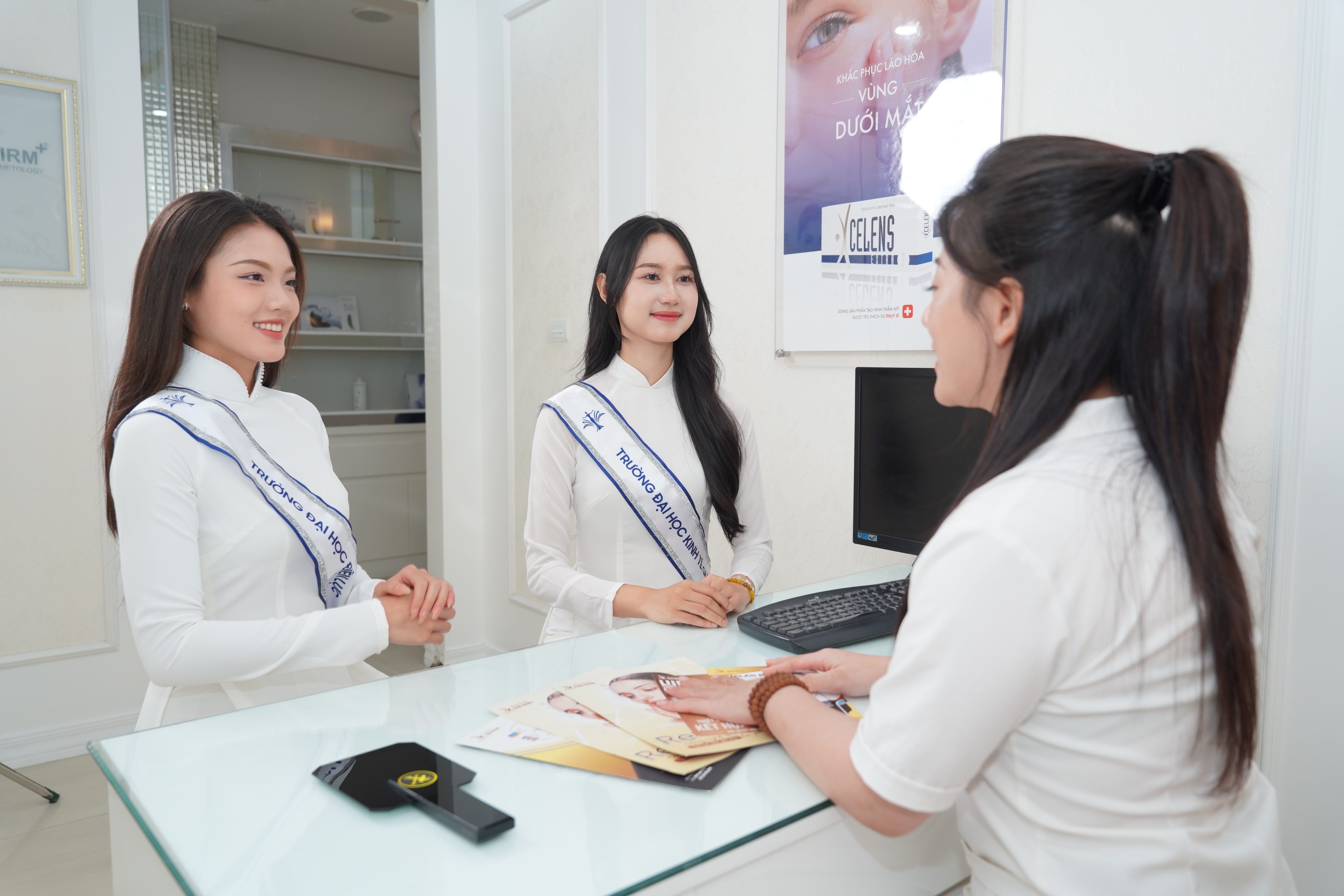 Tư vấn và thăm khám chuyên sâu