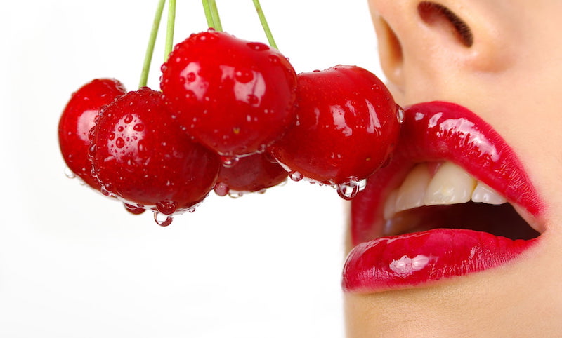 phun môi màu đỏ cherry phun môi màu đỏ cherry