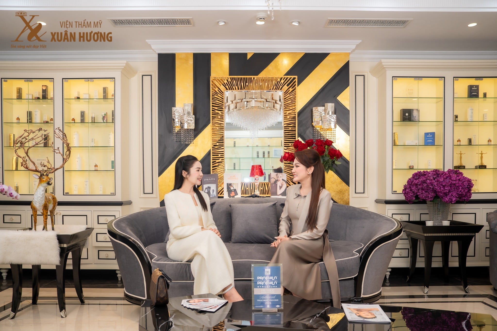 NSND Thu Hà làm đẹp tại VTM Xuân Hương