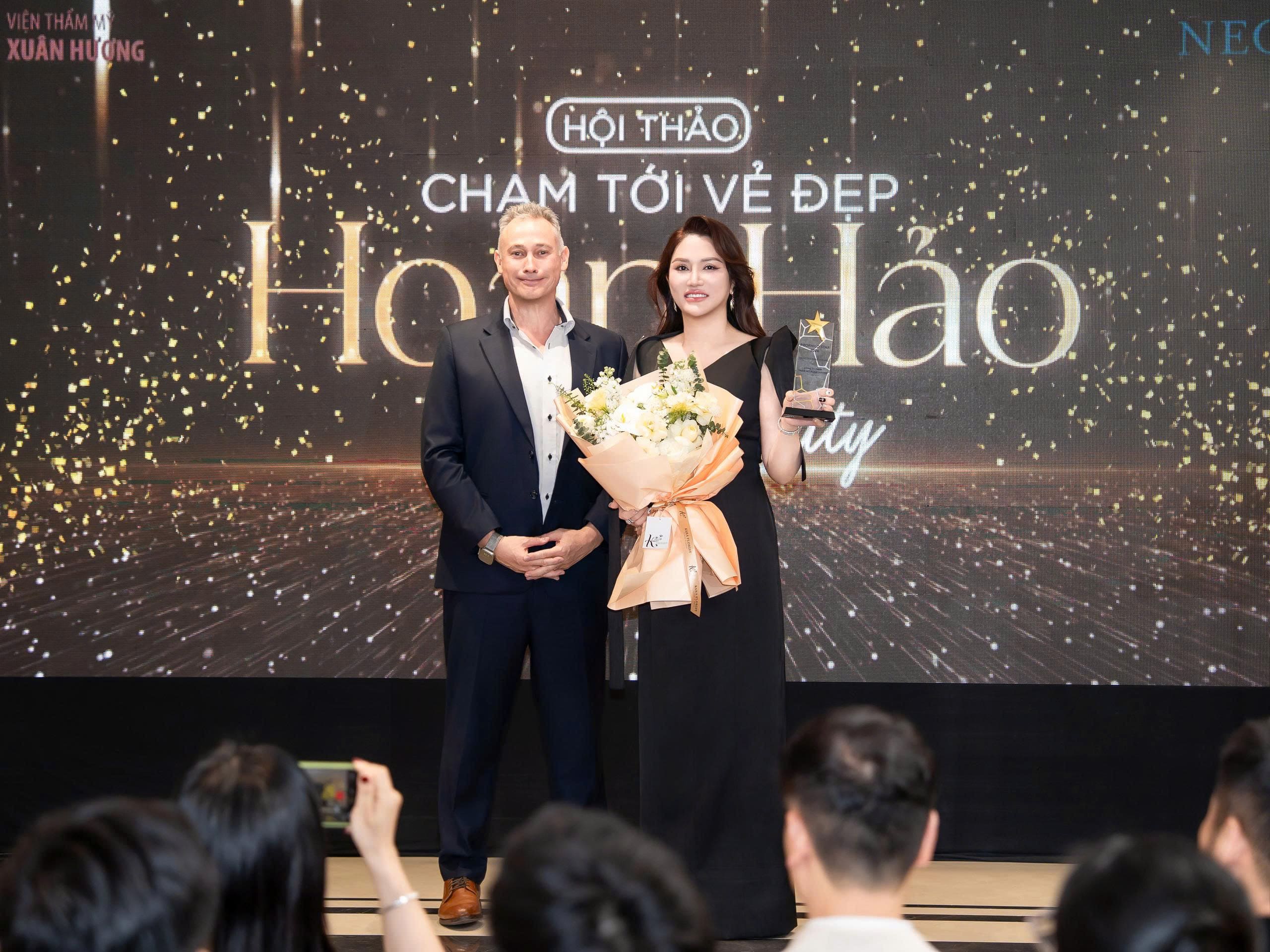 Chạm Tới Vẻ Đẹp Hoàn Hảo – Perfect Beauty